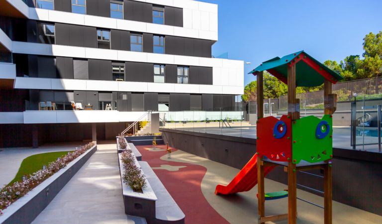 Pisos obra nueva en Alameda de Osuna con parque infantil